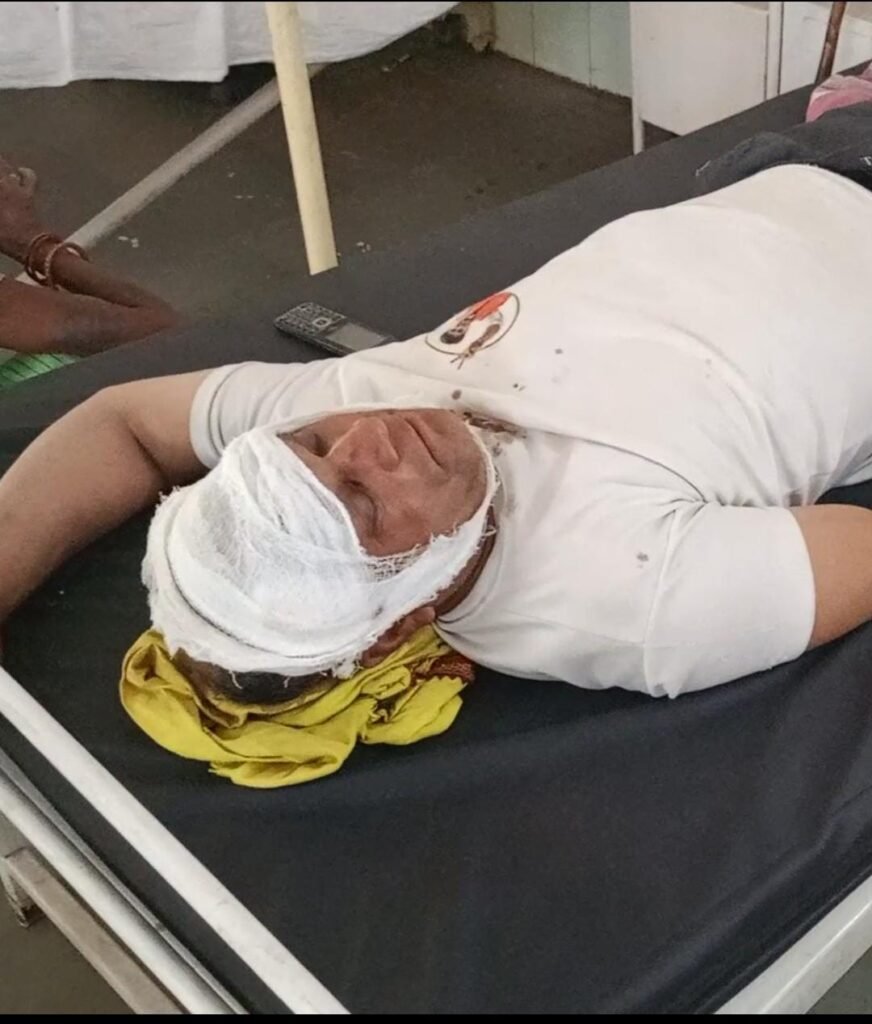 शिवपुरी में किसान पर भालू ने किया हमला, सिर पर गहरी चोट, जंगल में भागा भालू, रातोर की घटना / Shivpuri News news image