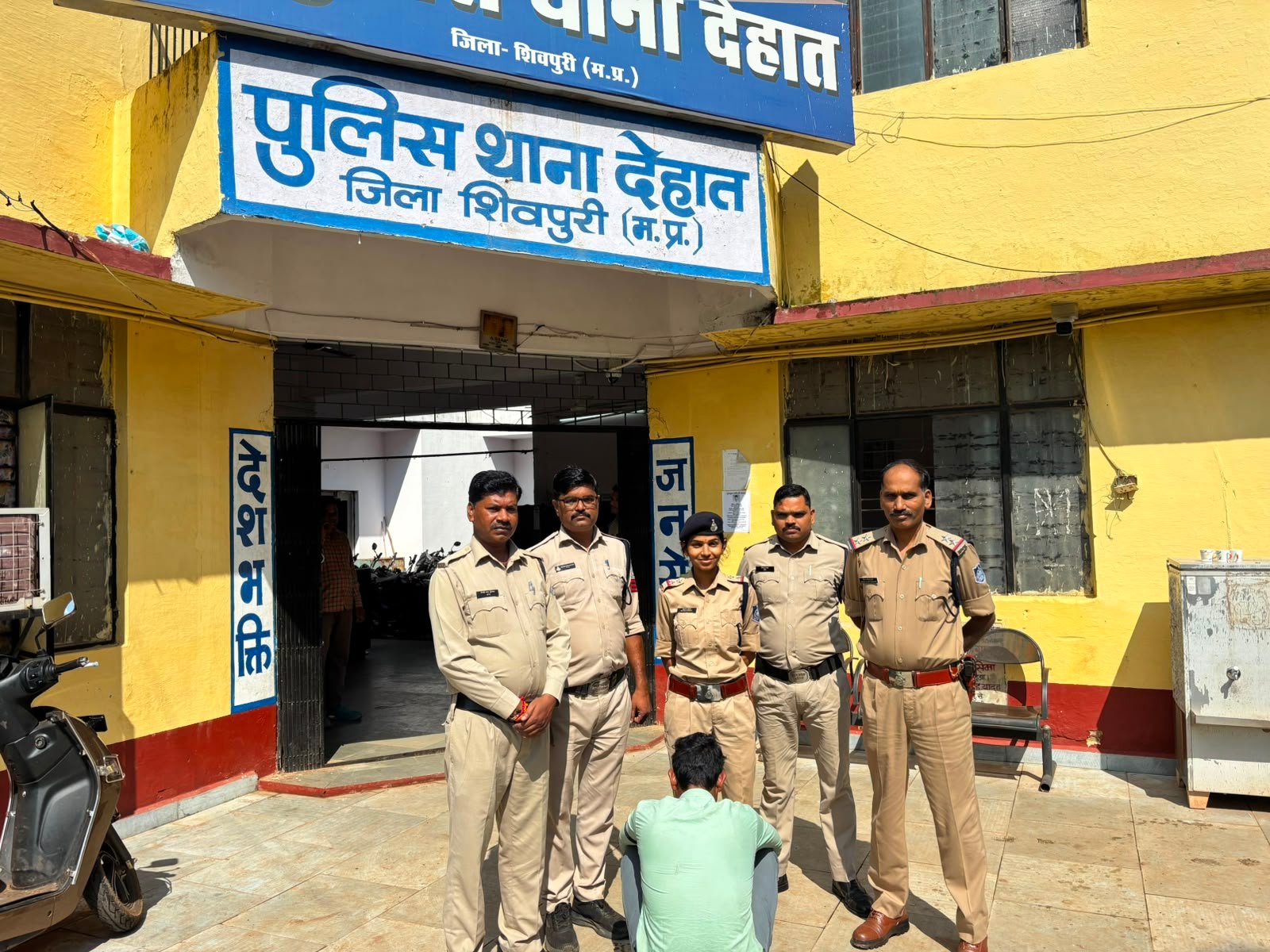 नाबालिग से दुष्कर्म के मामले में जिलाबदर आरोपी अकरम शाह गिरफ्तार, जेल भेजा / Shivpuri News