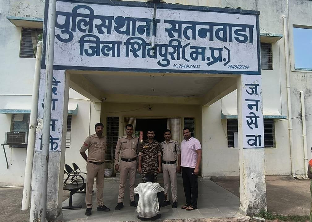 पत्नी पर हमले की कहानी निकली झूठी, पति ही बना आरोपी; पूछताछ में खुद हमला करना कबूला, SI अरविंद चौहान ने किया खुलासा / Shivpuri News