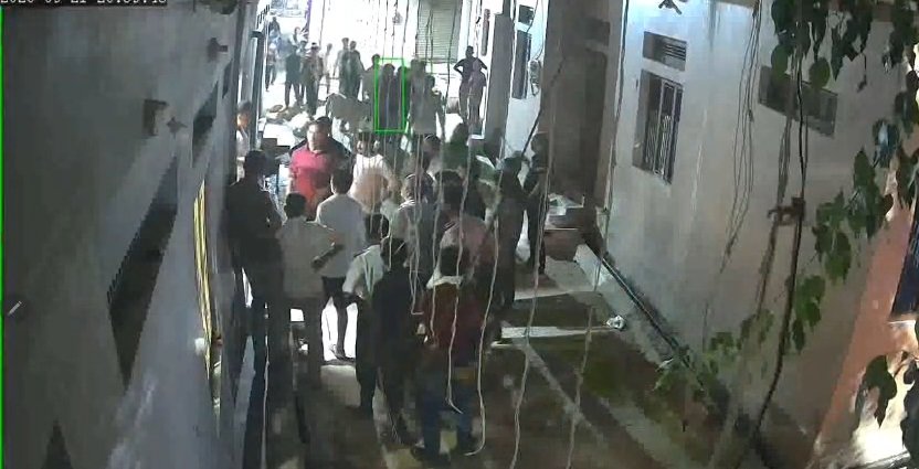 करैरा विधायक के घर हंगामे और वायरल वीडियो पर घमासान, समर्थकों ने पुलिस चौकी में दिया आवेदन; CCTV फुटेज सौंपकर कार्रवाई की मांग / Shivpuri News