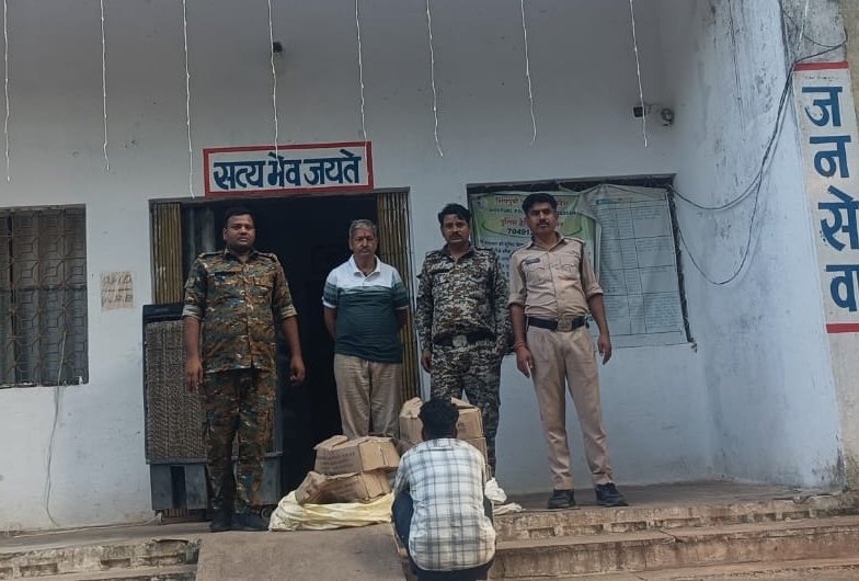अमोलपठा पुलिस की कार्रवाई: 7 पेटी अवैध शराब के साथ आरोपी गिरफ्तार, 64,500 रुपए का माल जब्त / Shivpuri News