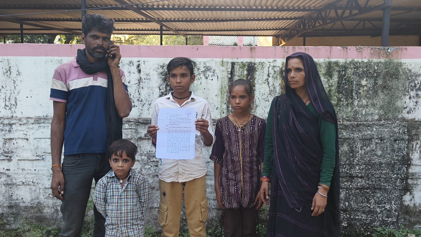 बैराड़ में जमीन विवाद ने पकड़ा तूल: सरसों की बोवनी करने से रोकने, मारपीट और धमकी का आरोप; फरियादी ने पुलिस पर भी लगाए गंभीर आरोप / Shivpuri News