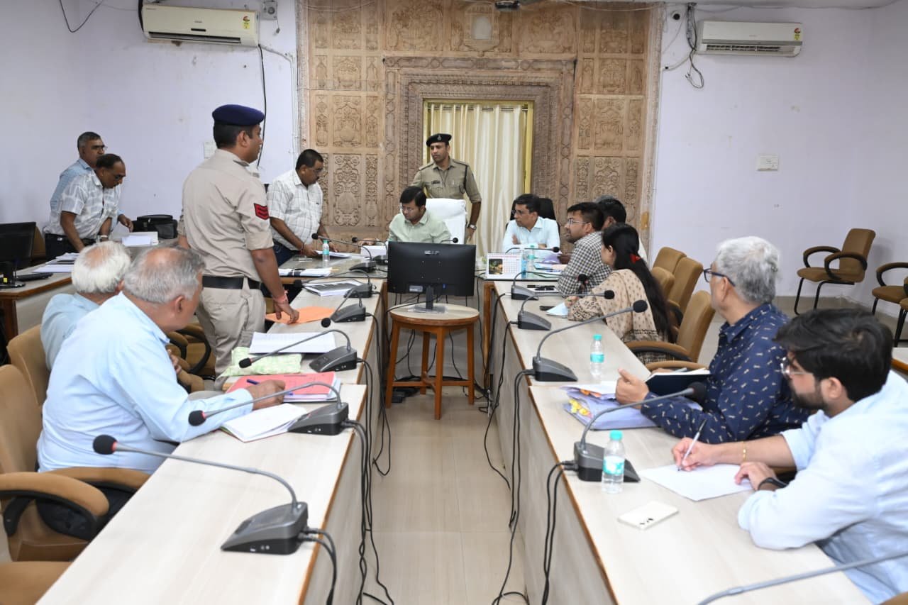 शिवपुरी में PNG गैस कनेक्शन को लेकर प्रशासन सख्त, 15 दिन का अल्टीमेटम; LPG कनेक्शन काटने की चेतावनी / Shivpuri News