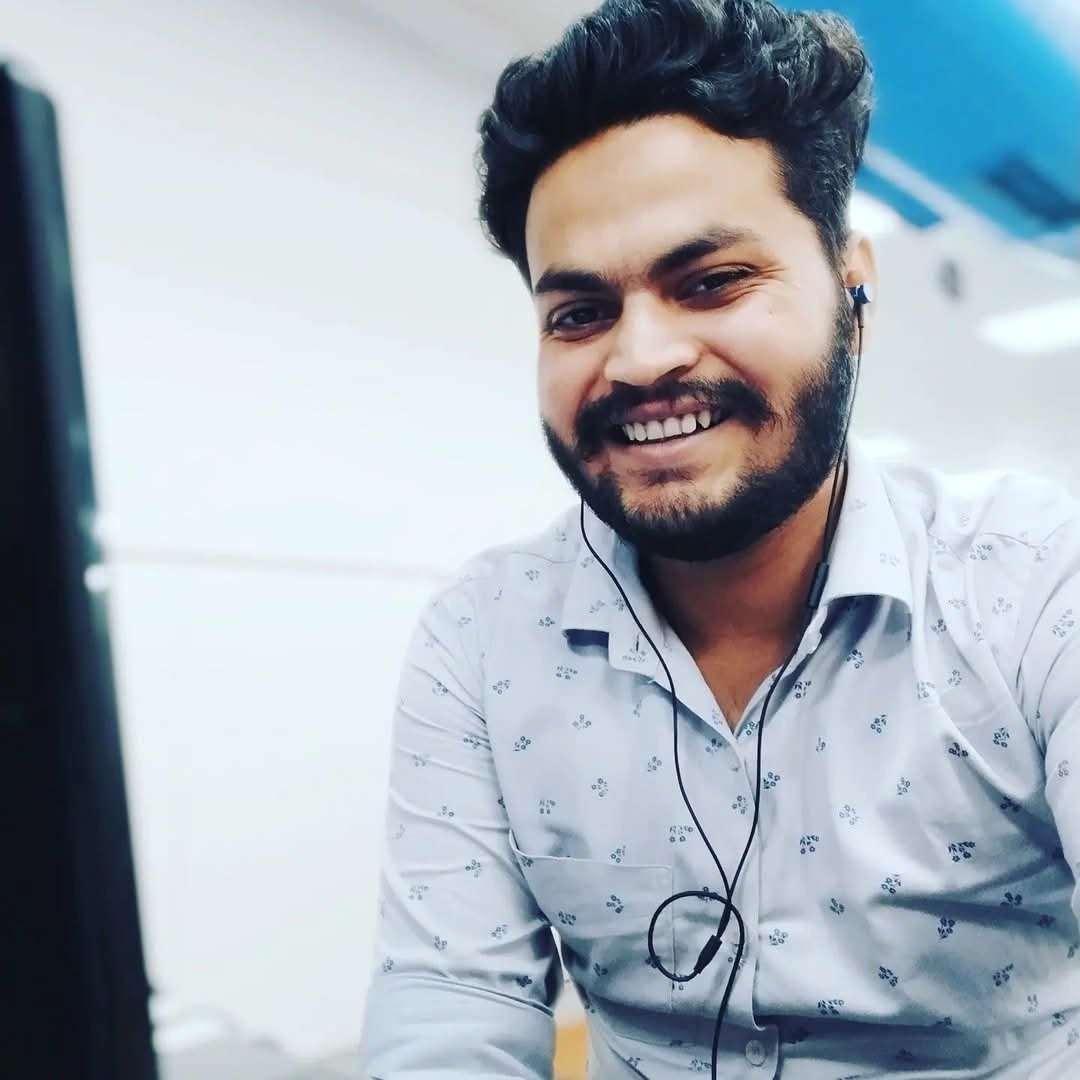 शिवपुरी में पुल के नीचे मिला 28 वर्षीय शिवम शर्मा का शव, पास में पड़ी मिली बाइक; पिता ने जताई हत्या की आशंका / Shivpuri News