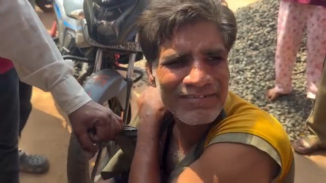 3 किलो मिर्ची की बोरी चोरी कर ले गया युवक, CCTV से खुला राज; दोबारा दुकान के सामने आया तो पकड़ा गया / Shivpuri News