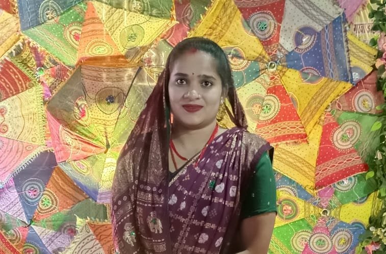 शादी के एक साल बाद राधा धाकड़ ने घर में फांसी लगाई, अस्पताल में डॉक्टरों ने मृत घोषित किया / Shivpuri News